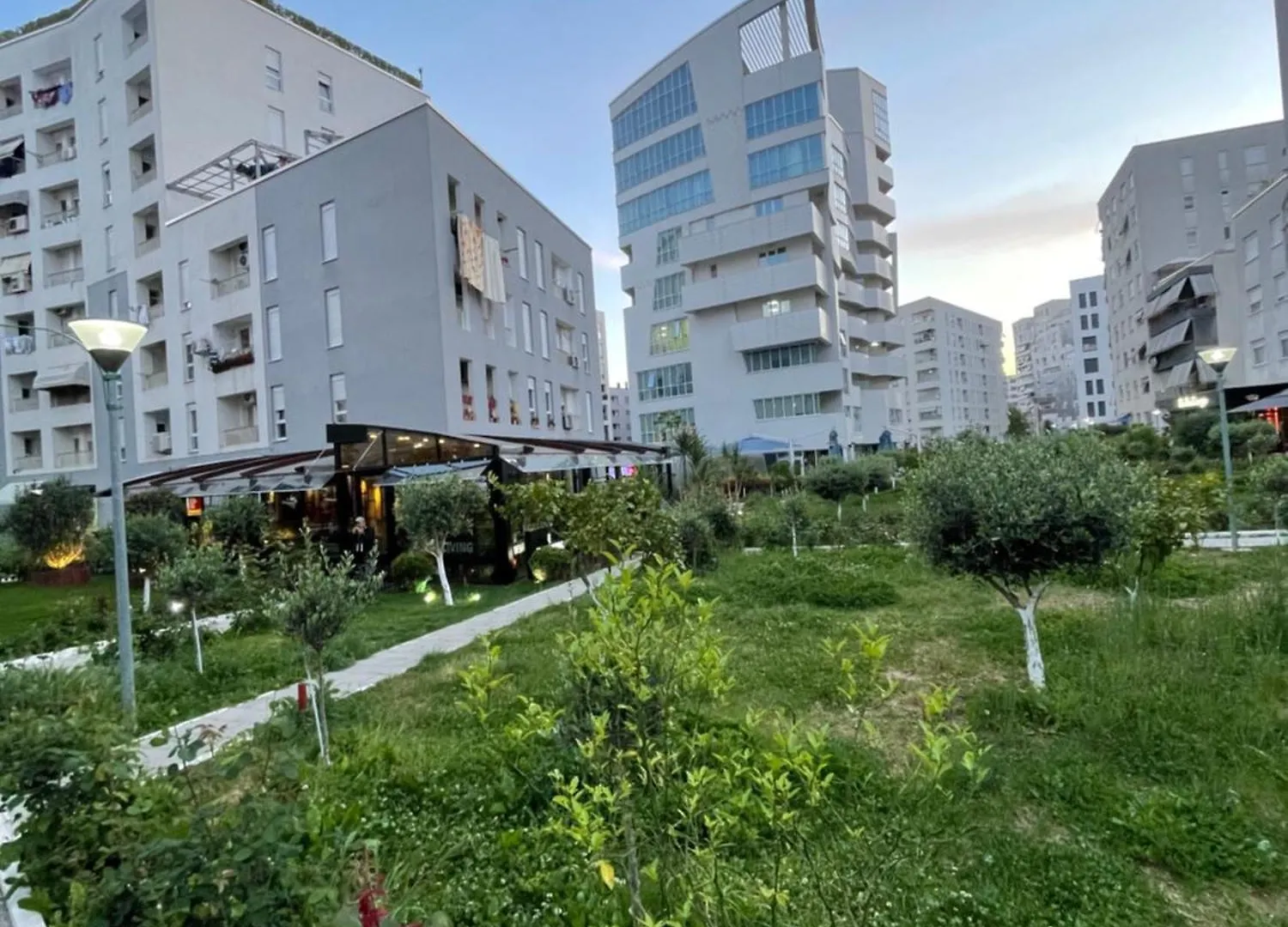 Amel Apartment Tirana 0*,